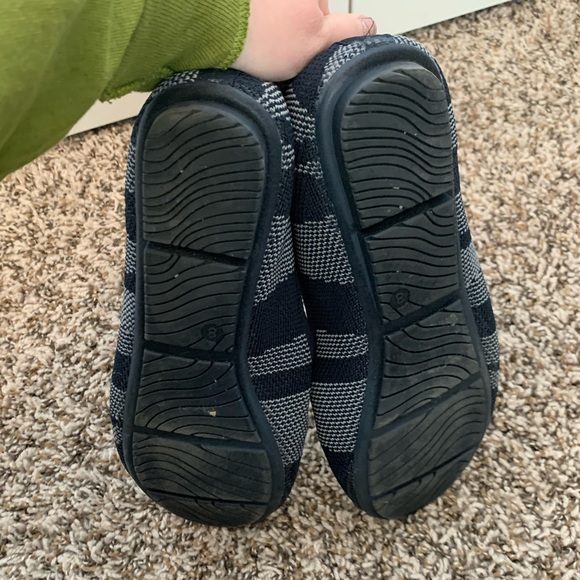 Flats - Picture 3 of 3